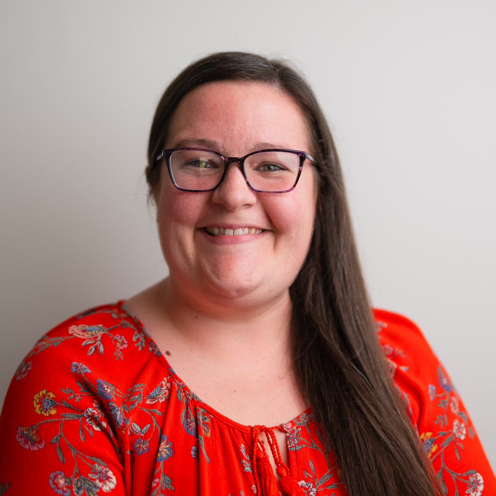 Sarah Gillhouse Headshot
